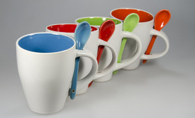 Mug con cuchara + int. color 2846/21